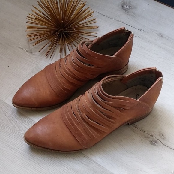 Free People Lost Valley Bootie booties size 37 Distressed - Picture 5 of 13